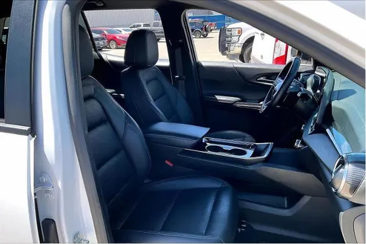 $27356 : Chevrolet Equinox 2025 LT 4d image 8
