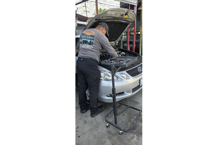 Ofrezco  servicio  mecánico image 2