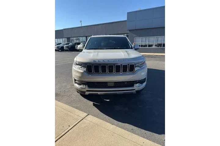 $38915 : Jeep Wagoneer 2022 4x4 Serie image 5