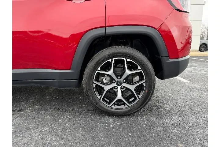 $27995 : Jeep Compass 2026 4x4 Limite image 10