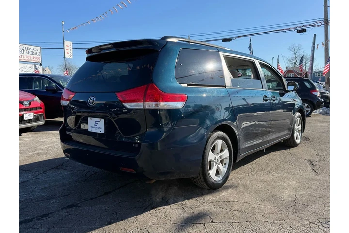 $9998 : Toyota Sienna 2012 LE 7-Pass image 10