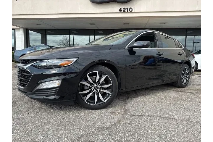 $24000 : Chevrolet Malibu 2024 RS 4dr image 1