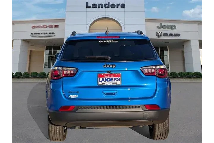 $33410 : Jeep Compass 2026 4x4 Latitu image 4