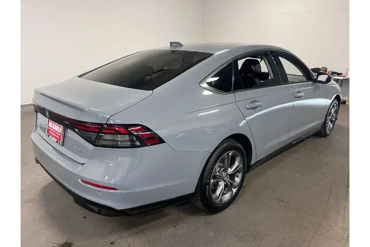 $24858 : Honda Accord Hybrid 2023 image 3