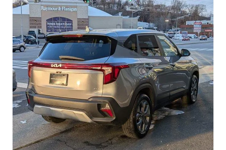 $24775 : Kia Seltos 2025 AWD LX 4dr S image 6