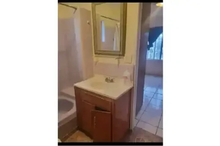 $850 : E.L.A. SE RENTA CUARTO image 7