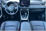 $27000 : Toyota RAV4 2023 XLE Premium thumbnail