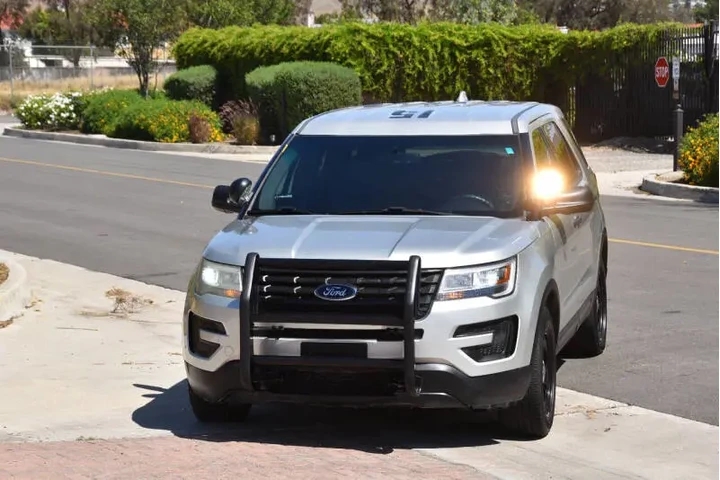 $14750 : 2016 Explorer Police Intercep image 3
