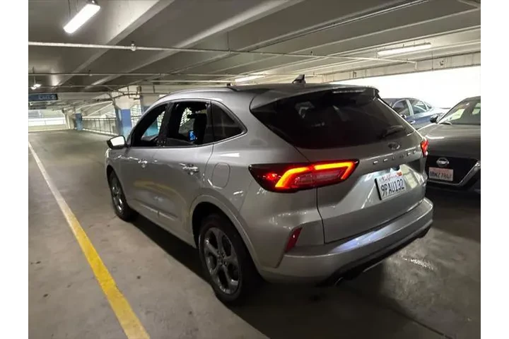 $26500 : Ford Escape Hybrid 2024 ST-L image 2