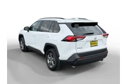$26303 : Toyota RAV4 2024 XLE 4dr SUV thumbnail