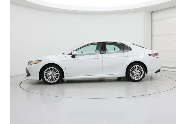$26998 : Toyota Camry 2020 XLE 4dr Se image 3