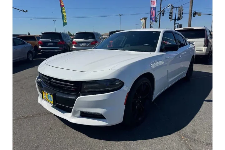 $10498 : 2016 Charger SXT image 5