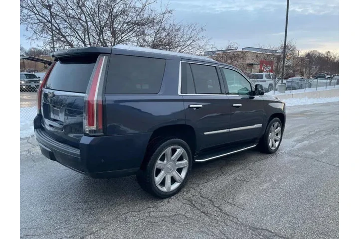 $25499 : 2018 Escalade Luxury image 9