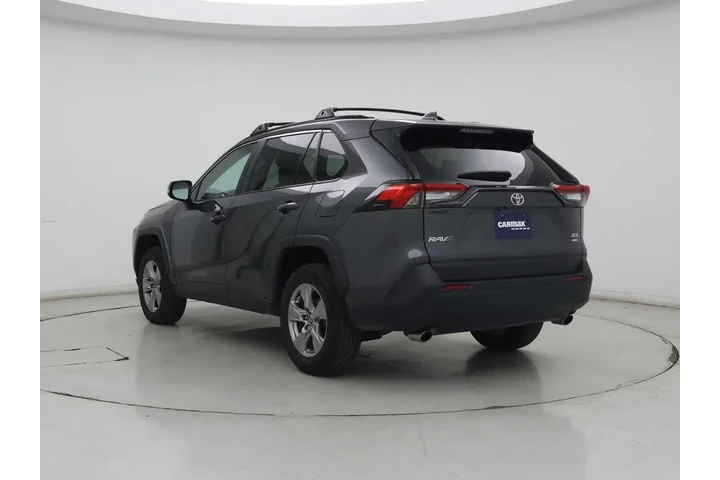 $30998 : Toyota RAV4 2023 AWD XLE 4dr image 2