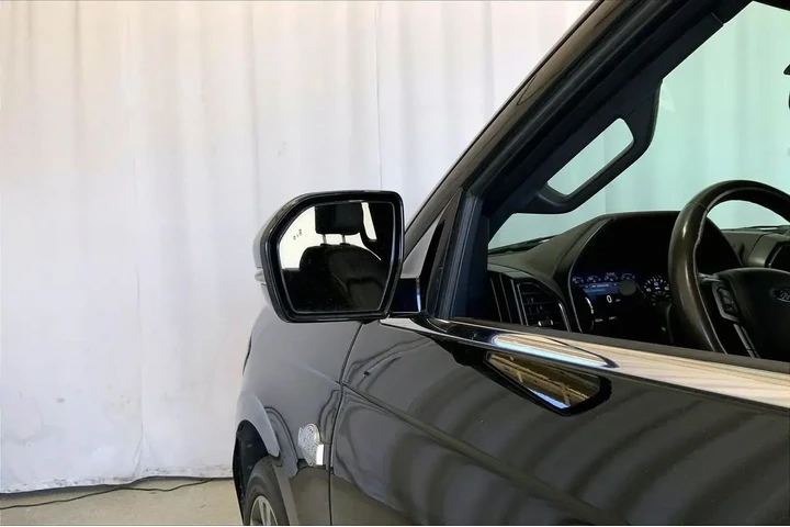 $34591 : Ford Expedition 2020 4x4 Kin image 10