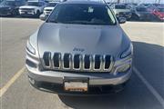 $14000 : Pre-Owned 2015 Cherokee Latit thumbnail