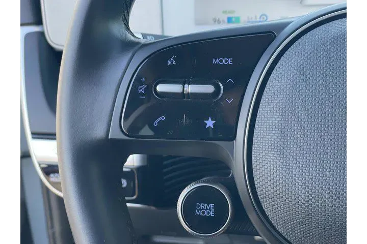 $21988 : Hyundai IONIQ 5 2024 SE 4dr image 8