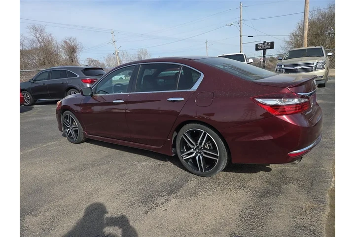 2016 Accord Sport Sedan CVT image 3