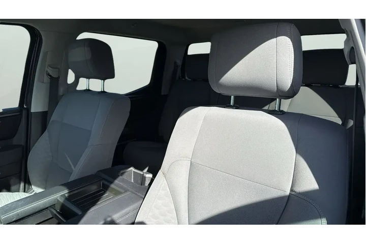 $38105 : Toyota Tundra 2022 4x2 SR5 4 image 10