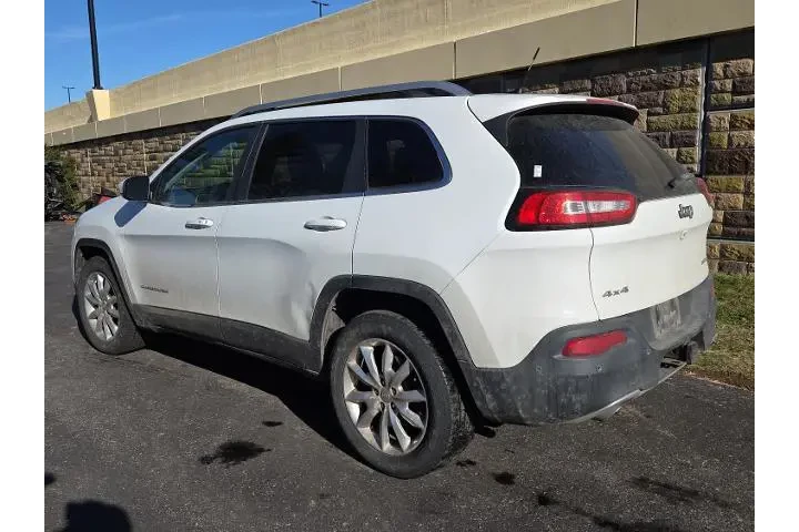 $8299 : Jeep Cherokee 2014 4x4 Limit image 10
