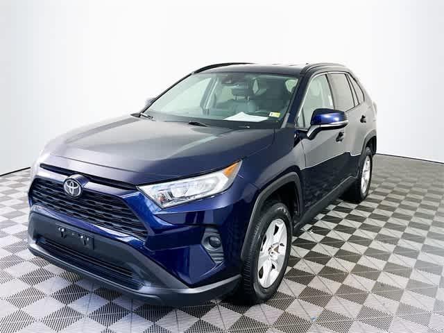 $27154 : PRE-OWNED 2021 TOYOTA RAV4 XLE image 4