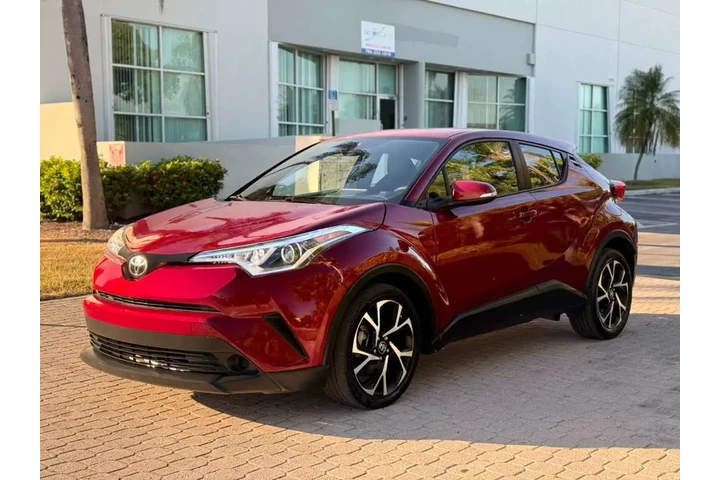 $11900 : TOYOTA C-HR XLE image 7