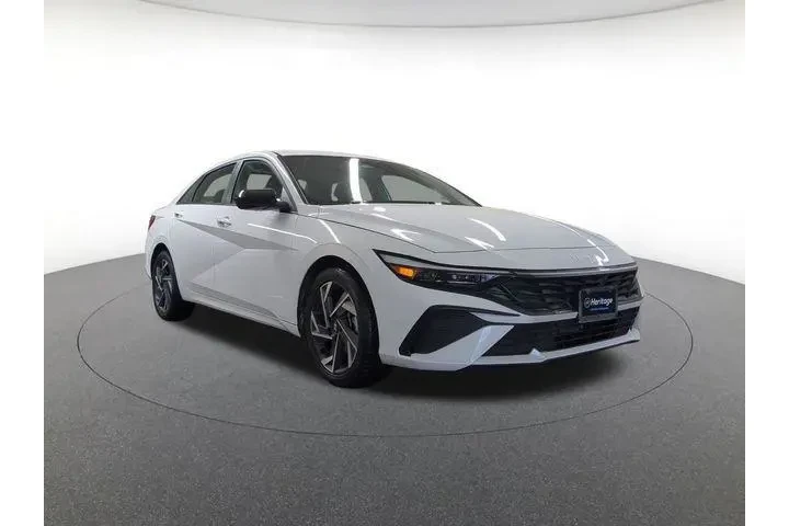 $20600 : Hyundai ELANTRA 2025 SEL Spo image 3