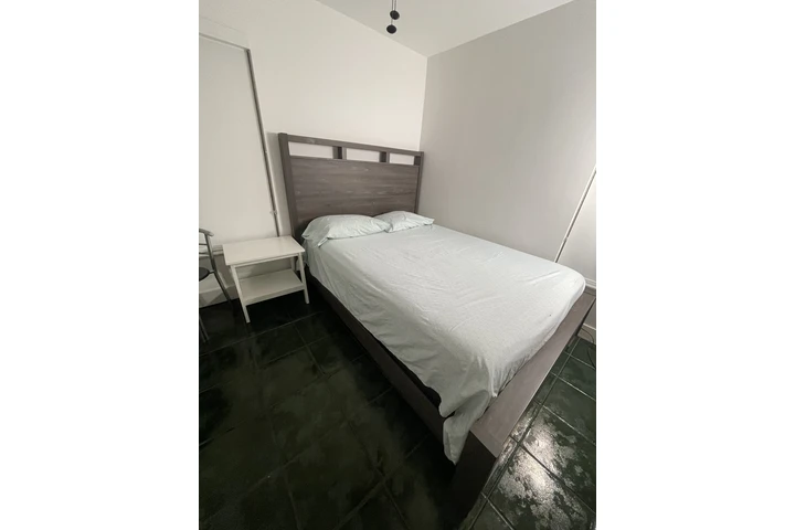 $950 : Habitación image 8