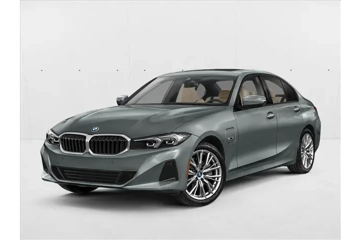 $33880 : BMW 3 Series 2023 330e 4dr S image 1