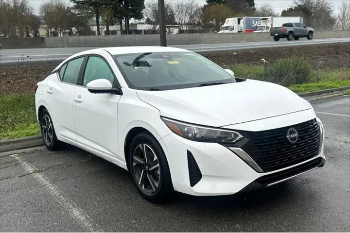 $19990 : Nissan Sentra 2025 SV 4dr Se image 2