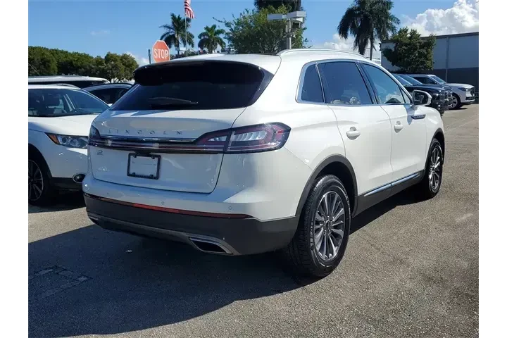 $32990 : Lincoln Nautilus 2022 Reserv image 6