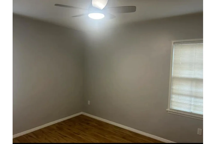 $2750 : Beautiful Single Family Home image 4