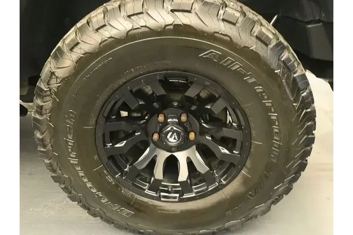 $35748 : Jeep Wrangler Unlimited 2021 image 9