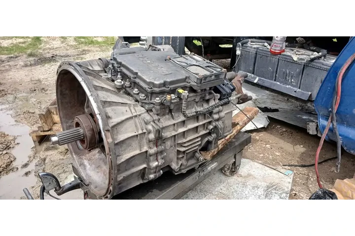 MECANICO DIESEL TRUCK image 2