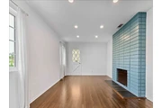 $1050 : freshly updated 3 bath home thumbnail