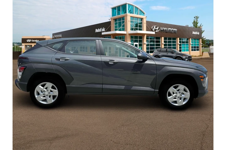 $23701 : Hyundai KONA 2025 AWD SE 4dr image 9