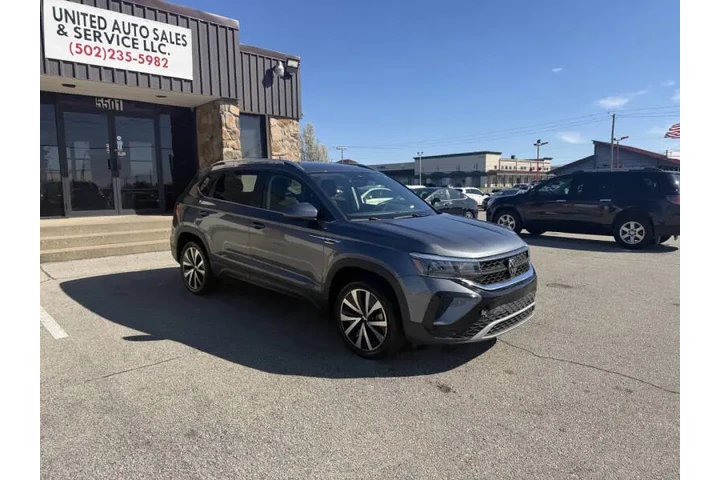 $17999 : 2024 Taos SE image 9