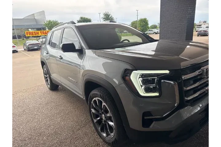 $27555 : GMC Terrain 2025 4x4 Elevati image 7