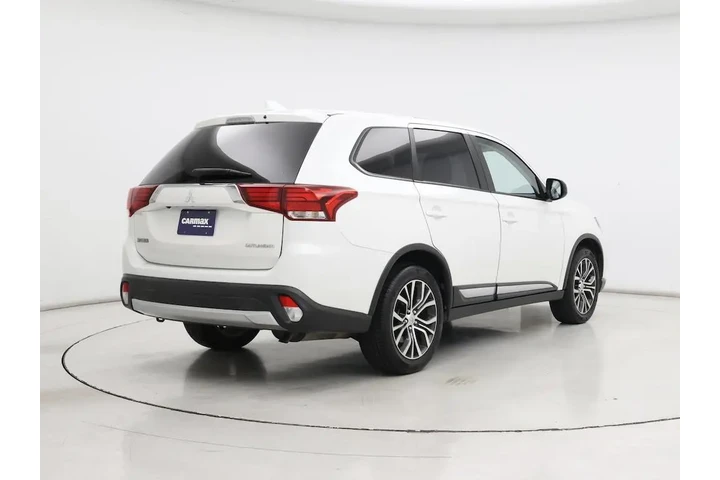 $17998 : Mitsubishi Outlander 2018 ES image 8