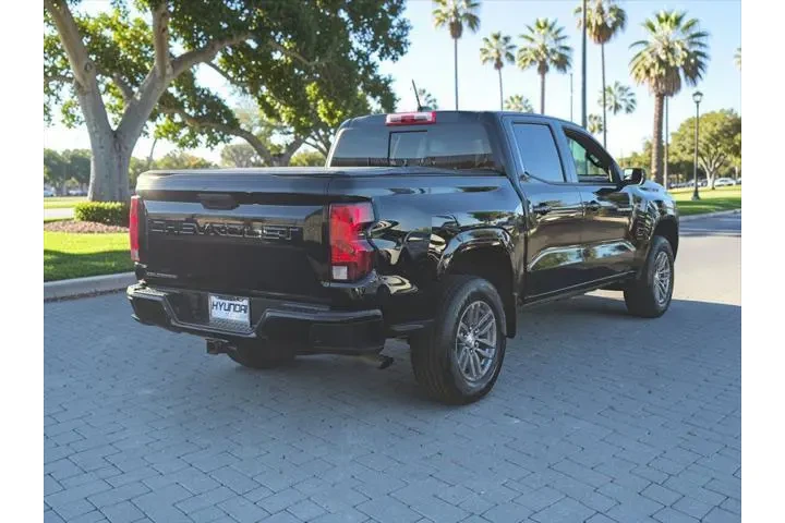 $33995 : Chevrolet Colorado 2025 4x2 image 4
