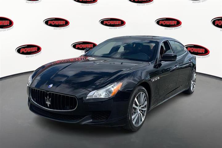 $22995 : Used 2016 Quattroporte 4dr Sd image 1