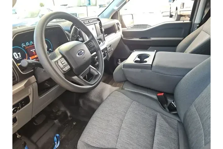 $37896 : Ford F-150 2023 4x2 XL 2dr R image 6