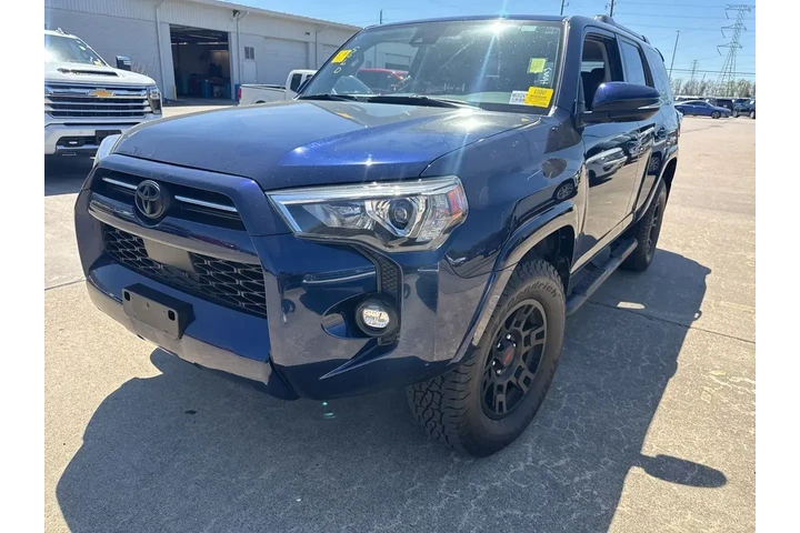 $37331 : Toyota 4Runner 2022 4x4 SR5 image 2