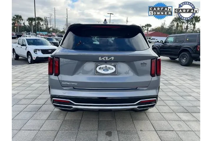 $27795 : Kia Sorento 2023 S 4dr SUV image 5