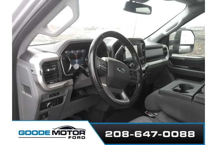$31999 : Ford F-150 2021 4x4 XL 4dr S image 2