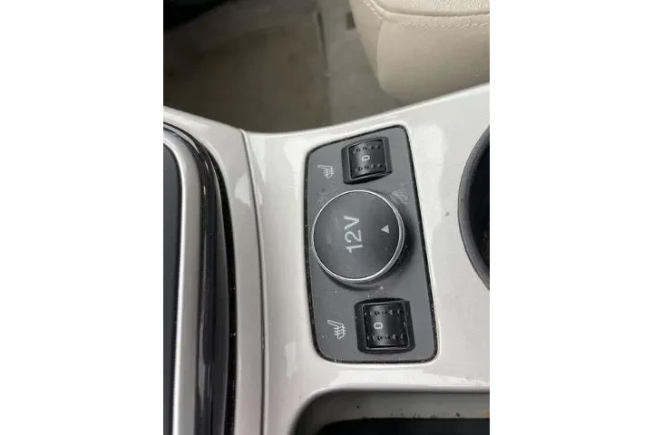 $7992 : Ford C-MAX Hybrid 2013 SEL 4 image 9