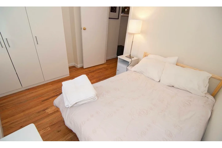 $1500 : Fully Furnished image 1