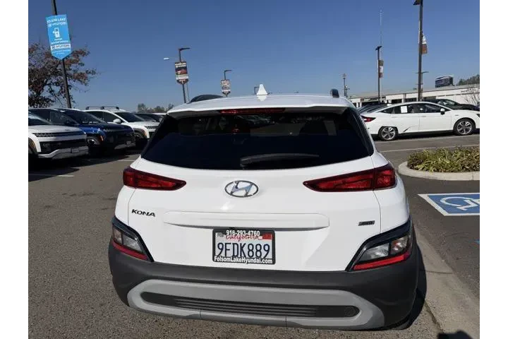 $19991 : Hyundai KONA 2023 AWD SEL 4d image 4