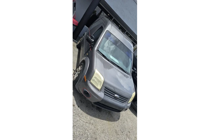 $3200 : Transit Conet Xlt image 5