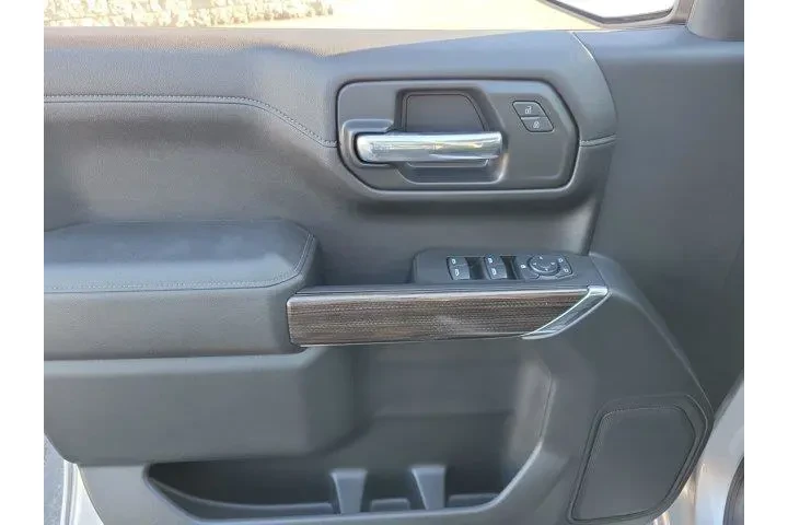 $33500 : Chevrolet Silverado 1500 202 image 10